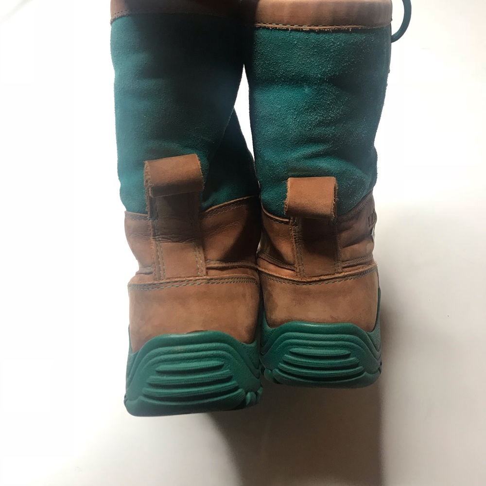 UGG Adirondack II Waterproof Lace Up Leather Boot - Picture 7 of 8